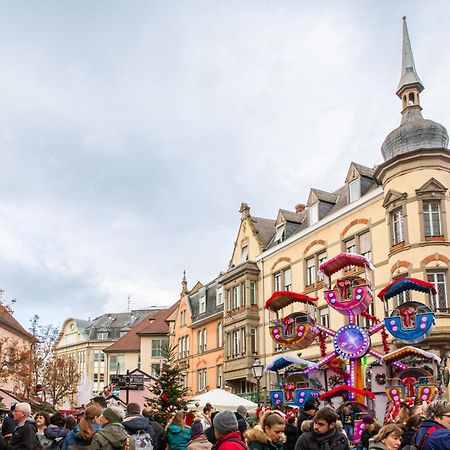 Place Des Dominicains Colmar Exterior photo